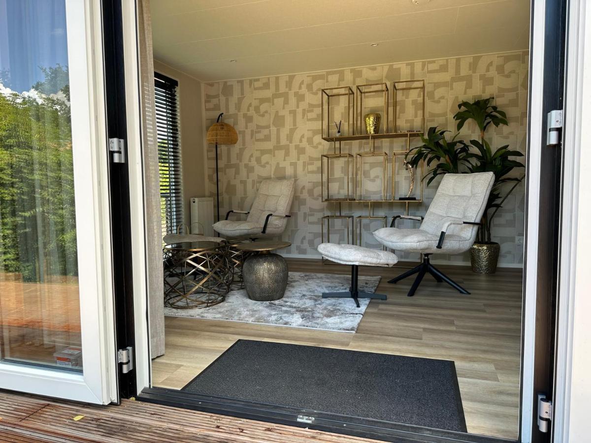Chalet De Blauwe Regen Balkbrug Exterior photo